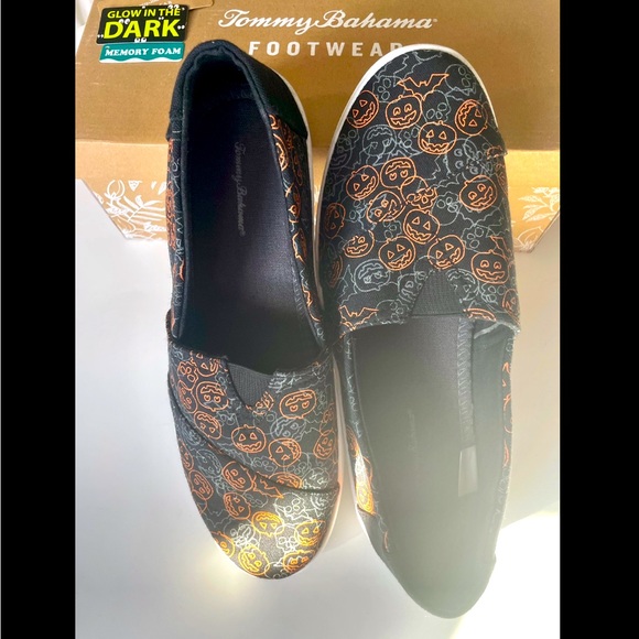 Tommy Bahama Halloween Slip-On (Glow in the Dark!) - Picture 2 of 5